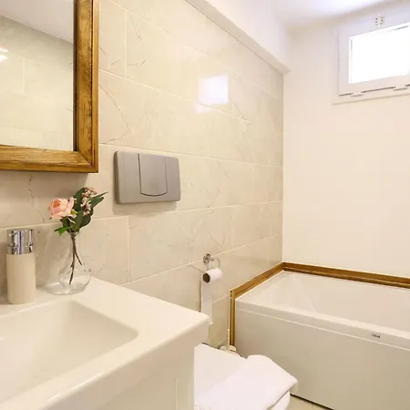 Sofia Amazing Sea View Apartamento *